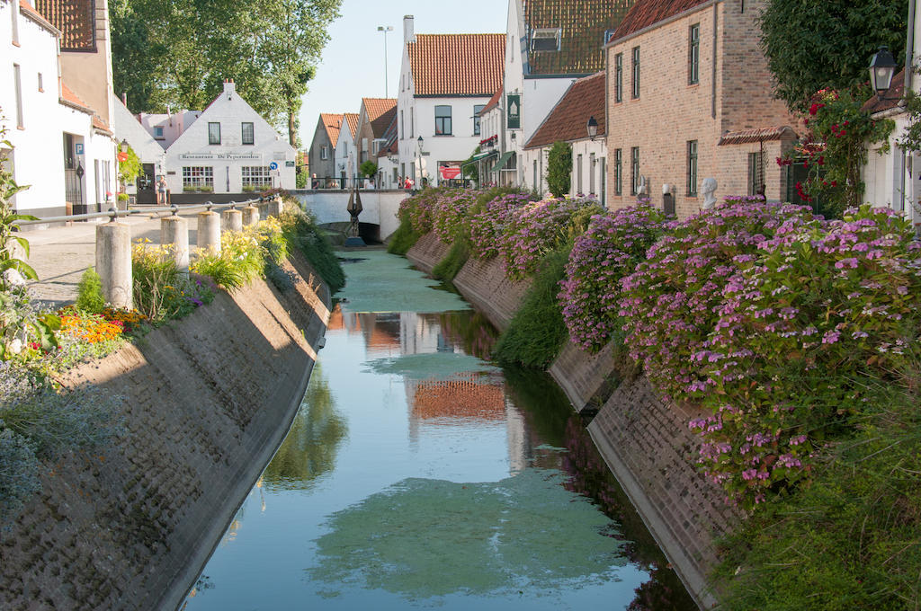 B&B Chez Marraine Bruges Exterior photo